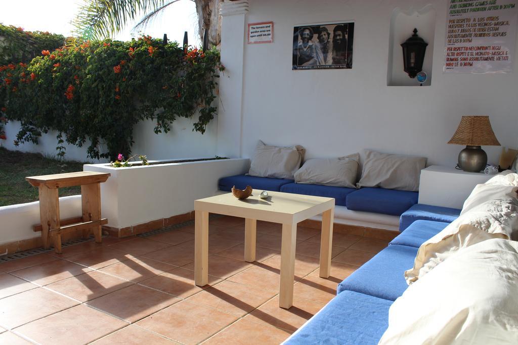 La Tortuga Hostel Costa Adeje  Esterno foto